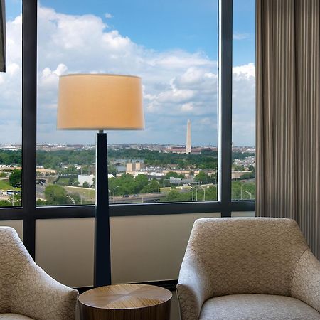 Doubletree By Hilton Washington Dc - Crystal City Arlington Eksteriør billede