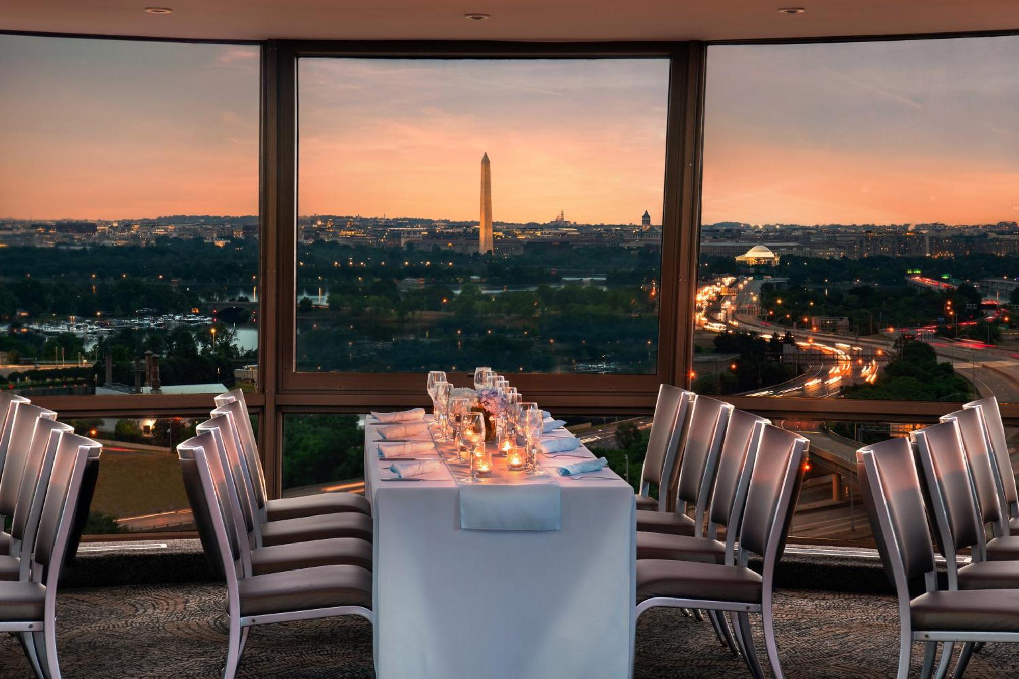 Doubletree By Hilton Washington Dc - Crystal City Arlington Eksteriør billede