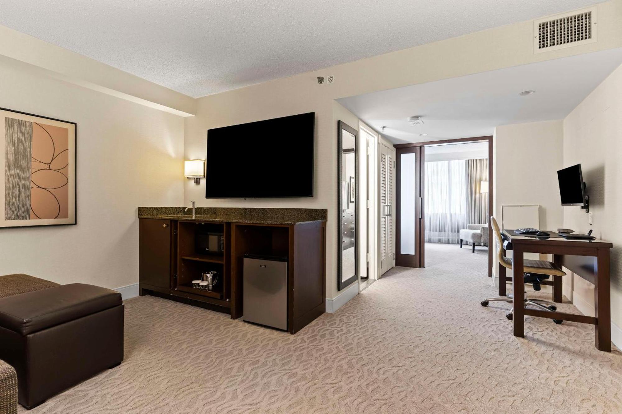 Doubletree By Hilton Washington Dc - Crystal City Arlington Eksteriør billede